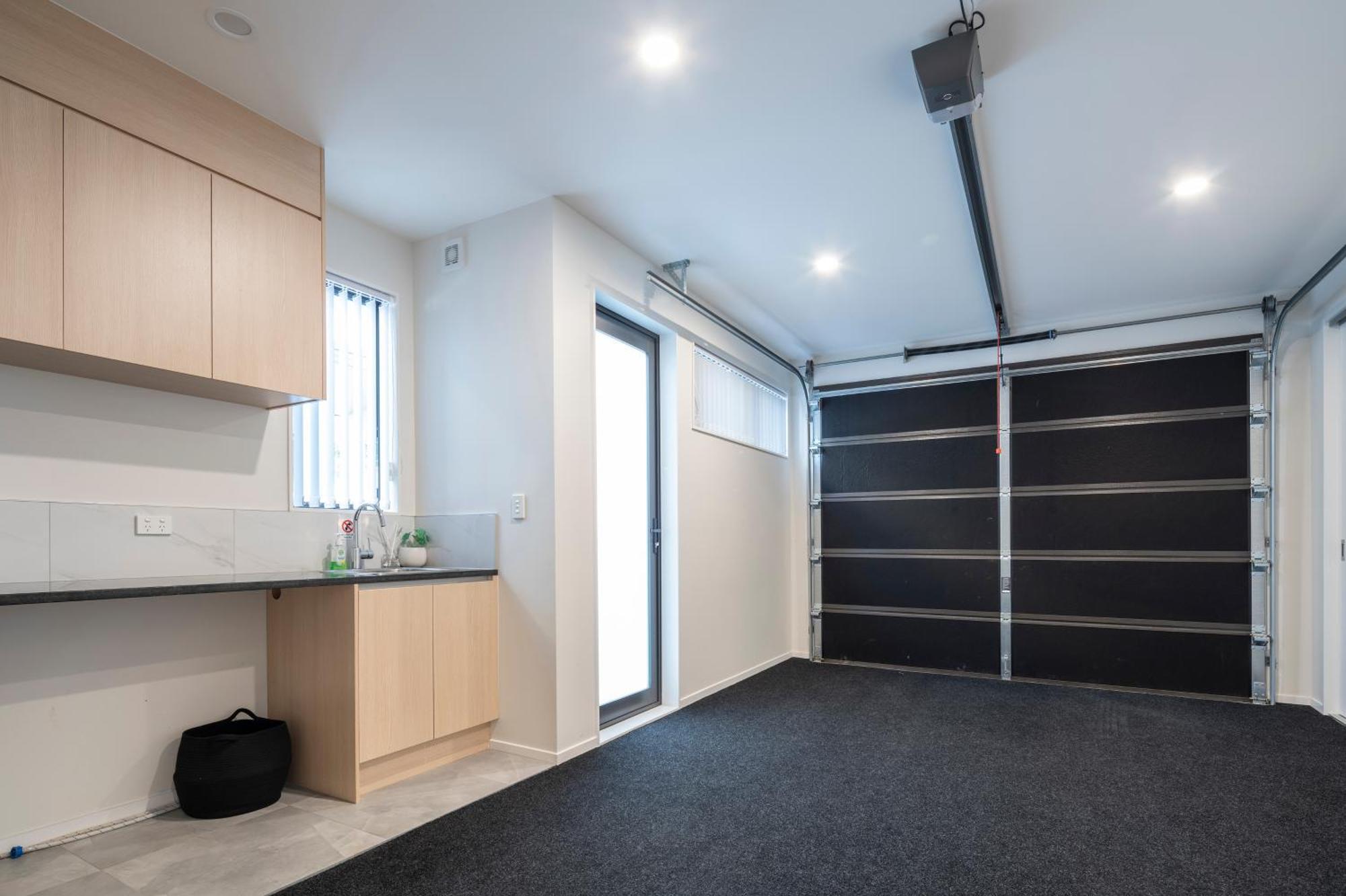 Modern Immaculate Residence In Mount Wellington Окленд Екстер'єр фото