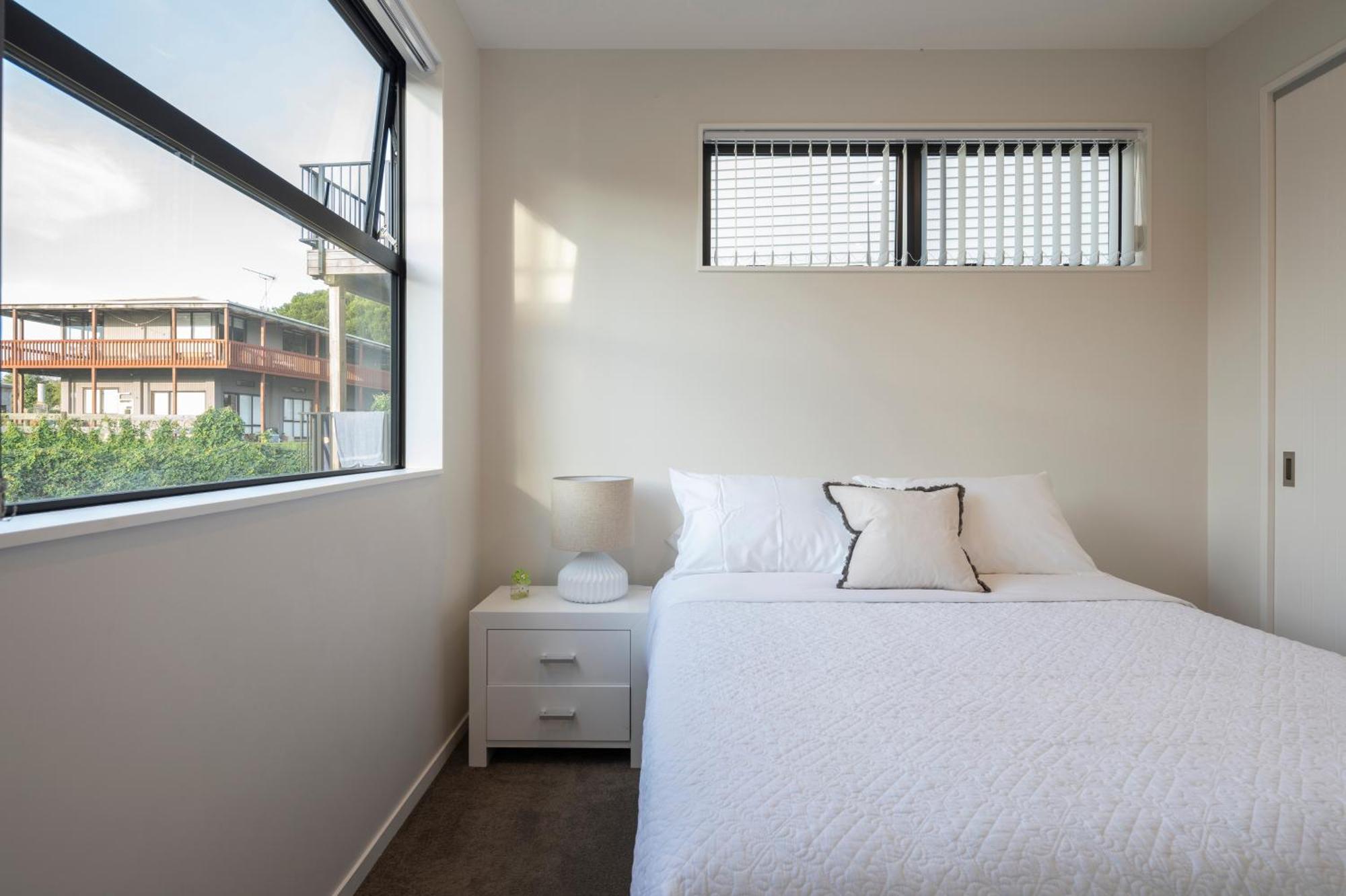 Modern Immaculate Residence In Mount Wellington Окленд Екстер'єр фото
