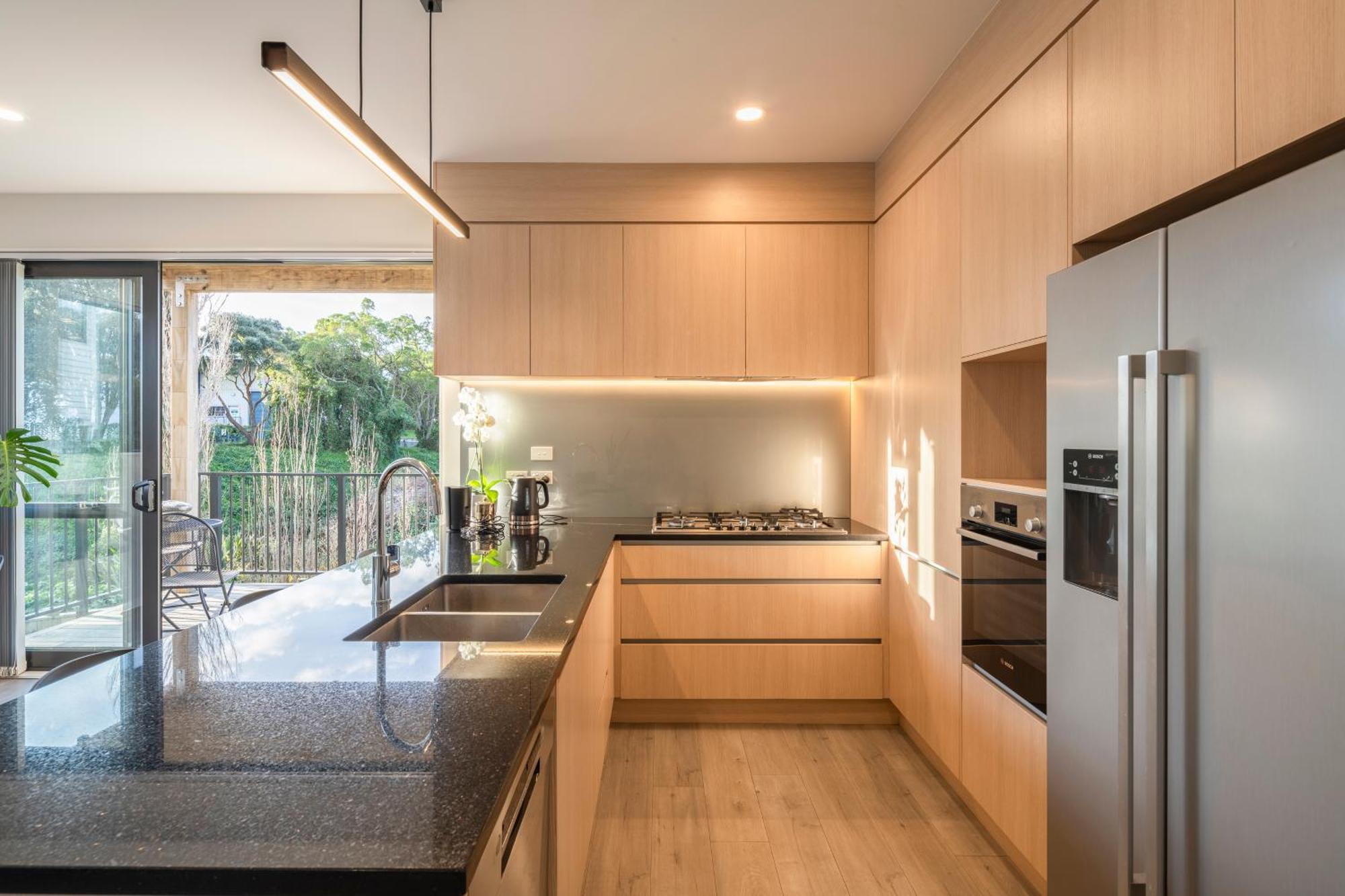 Modern Immaculate Residence In Mount Wellington Окленд Екстер'єр фото